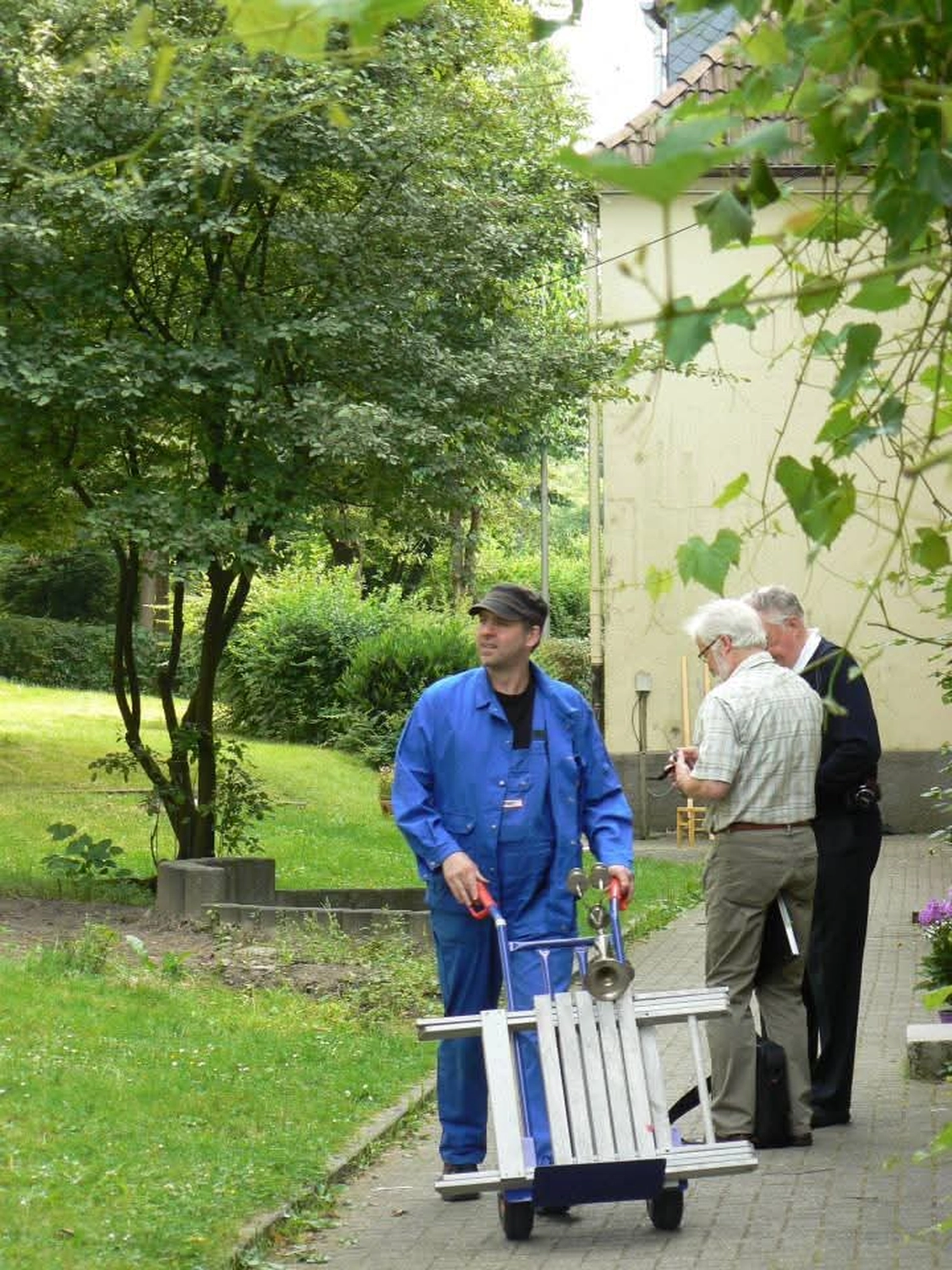 Artloch Prod. - Kunst - Remscheid Honsberg, GroßARTig, 2013 „Home, sweet home“ – Wohn- und Umzugsperformance
