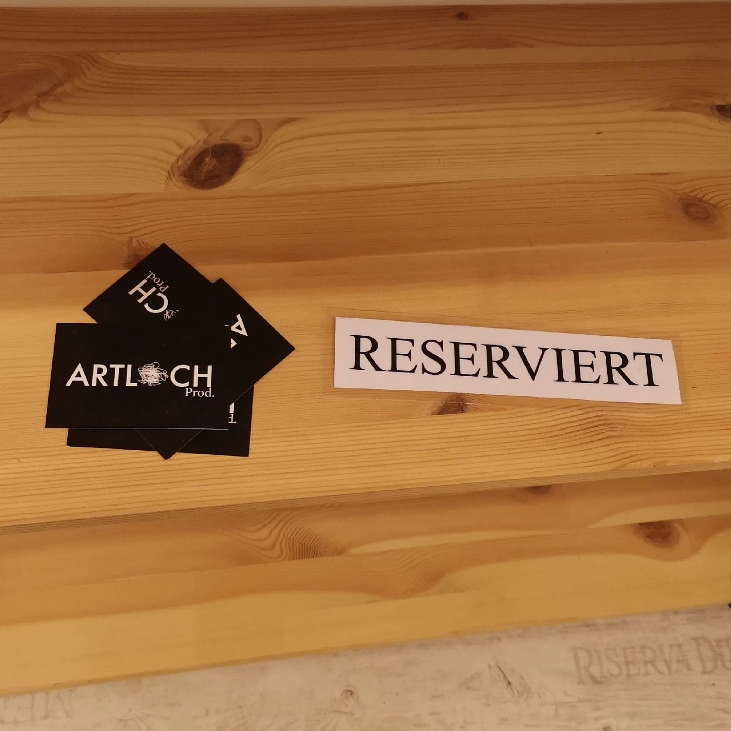 Artloch Prod. - Kunst - Logo-Reservierungsetikett