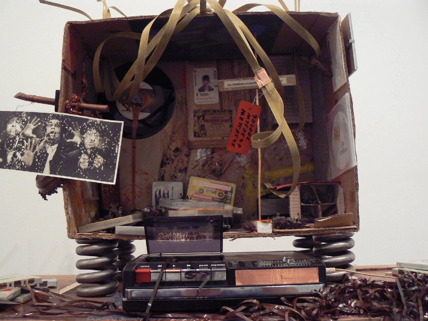 Artloch Prod. - Kunst - Recyclingkunstpreis Herford 2007